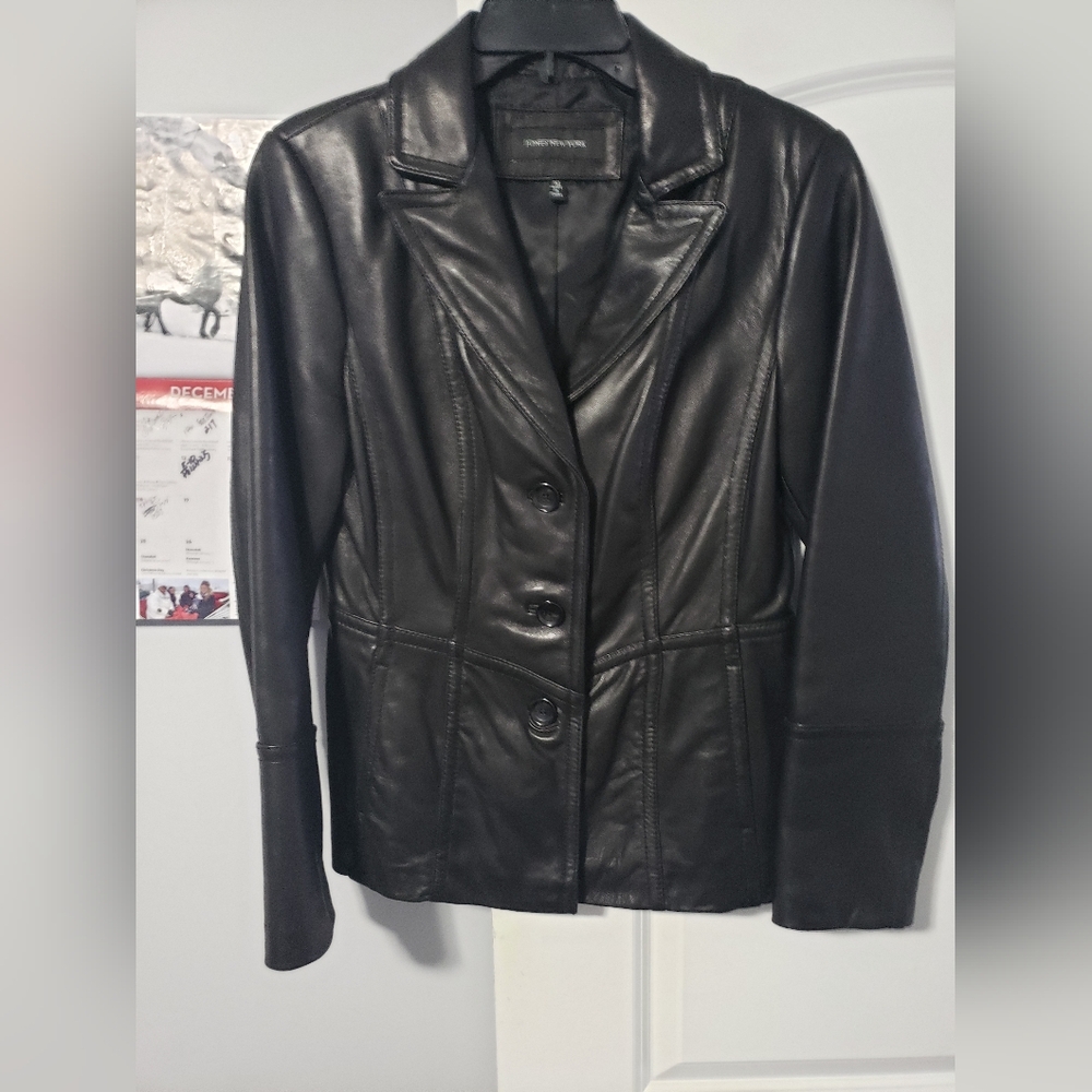 Women's Leather Jacket (Blazer like) Size M